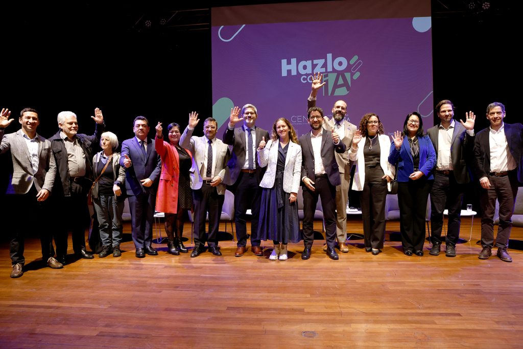 Hazlo con IA suma cursos gratuitos para 32 mil funcionarios públicos
